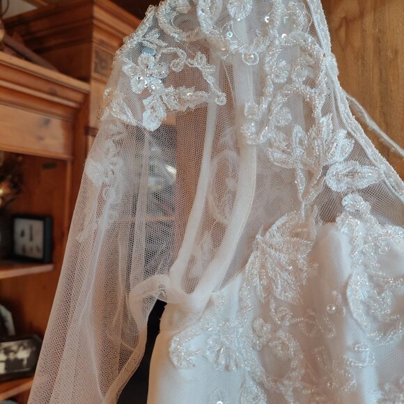 White Mary's Tulle Bridal Ball Gown with Crystal Beads size 8 - Picture 11 of 17